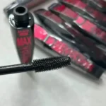 ریمل مکس ولوم قرمز تصویر فرچه